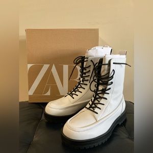 (NEW) Zara laced leather boots 7.5